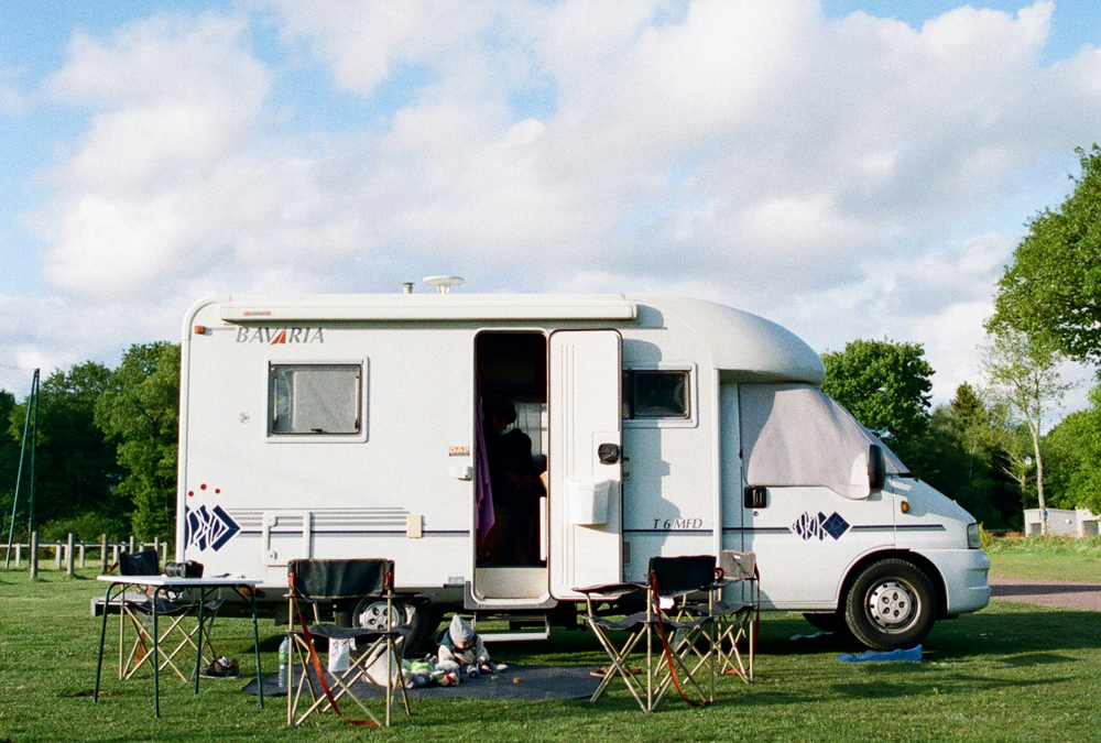 Vérifications techniques pour un camping-car et van avant de partir en voyage